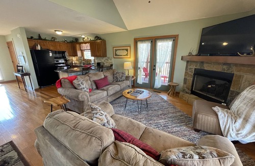 Pigeon Forge Ski Chalet | Bear Pause, a perfect family vacation home, minutes from attractions!