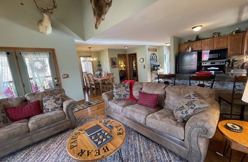 Pigeon Forge Ski Chalet | Bear Pause, a perfect family vacation home, minutes from attractions!