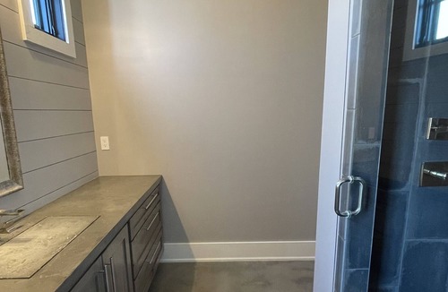 Crane Hill Cabin | Bear Pen Lodge on Smith Lake