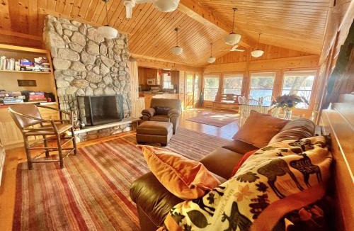 Harrison Villa | BEAR POINT LIMIT 15 villa