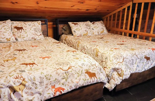 Lynn Garden Cabin | Bear Ridge Cabin - Remote Retreat