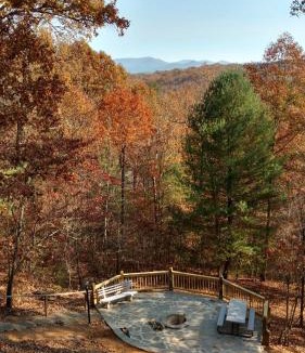 McCaysville House | Bear Ridge Hideaway - Cuddleup