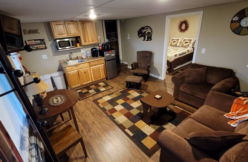 Colebrook Hotel | Bear Rock Suites