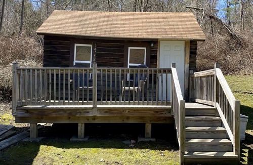 Slate Run House | Bear Run Lodge-Creek front, steps away from everything! Newly updated flooring.