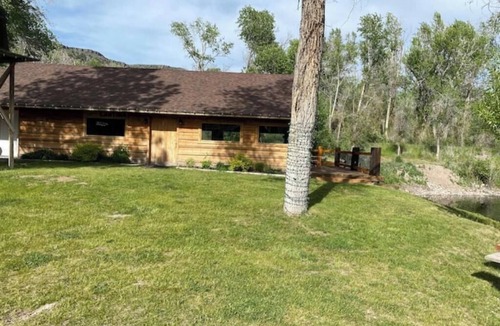 Ririe Apartment | Bear's Den At Mountain River Ranch