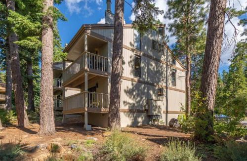 Kings Beach House | Bear's Den