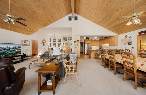 Truckee Cabin | Bear's Landing at Northstar - 2 Suites, Game Room, Pool Access, Great for Families