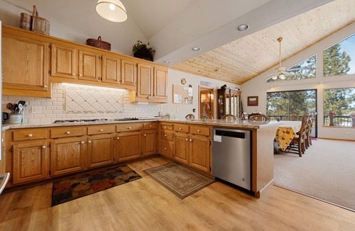 Truckee Cabin | Bear's Landing at Northstar - 2 Suites, Game Room, Pool Access, Great for Families