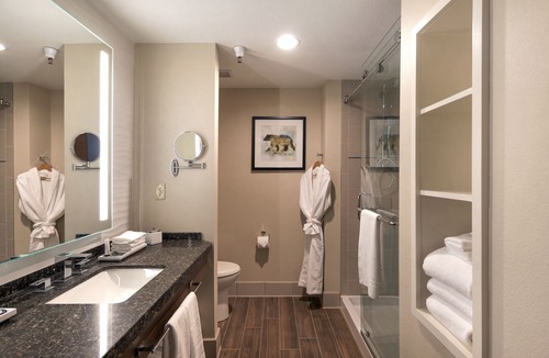 Highland Hotel | Bear Springs Hotel