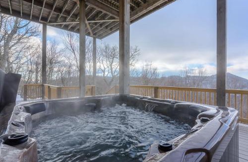 Seven Devils House | Bear The View