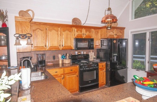 Blairsville House | Bearadise Ridge-Fireplace-Fire pit-Amazing View