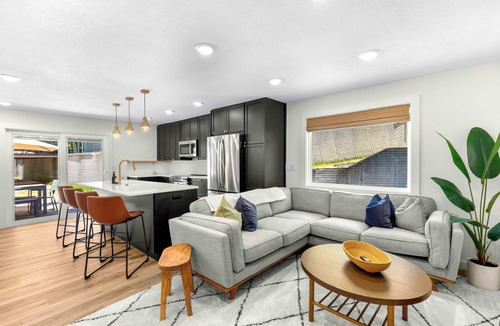 Gravois Mills House | Bearcat Bungalows Two Homes One Rental, Sleep 22