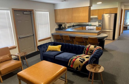 Cecil House | Bearclaw Lodge 3BR Suite at Lost Trails Ranch