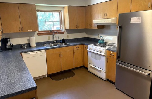 Cecil House | Bearclaw Lodge 3BR Suite at Lost Trails Ranch