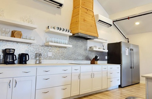 Killington House | BearForceOne- Hot tub, Game Room, Views!