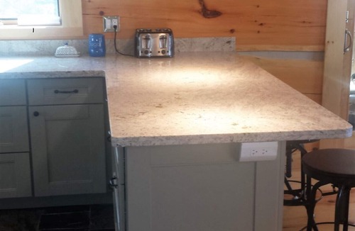 Rye Cottage | Bearhead Lodge - Beautiful 6 bedroom pine log cottage, lakefront,beach, forested