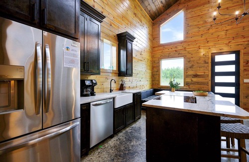 Broken Bow Cabin | Bearly Creekin' Stay for 14!