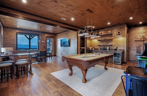 Blue Ridge Cabin | Bearly Made It- Blue Ridge GA