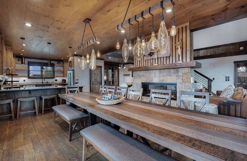 Blue Ridge Cabin | Bearly Made It- Blue Ridge GA