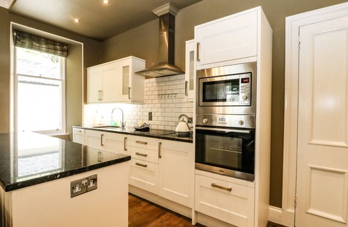 Glen Urquhart Cottage | Bearnock Lodge