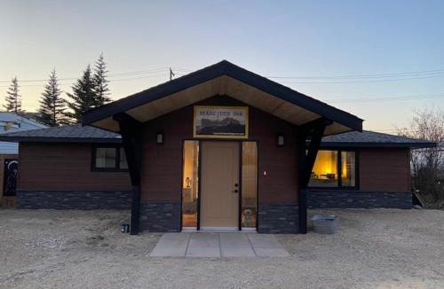 Churchill House | Bears Den Guest House