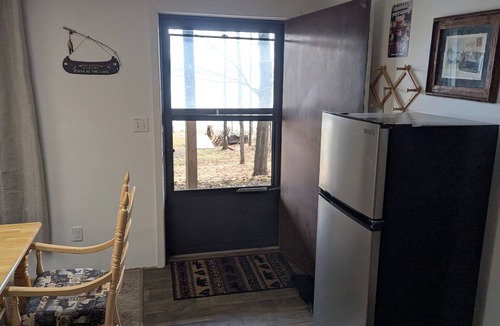 Winter House | Bears Den on the private lake