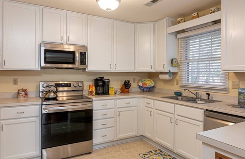 Flat Rock House | Bears` Lodge at Bonclarken