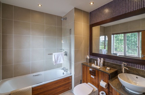 Warmingham Hotel | Bears Paw Inn