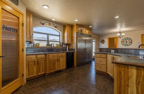 Clark House | Beartooth Retreat- space for large groups