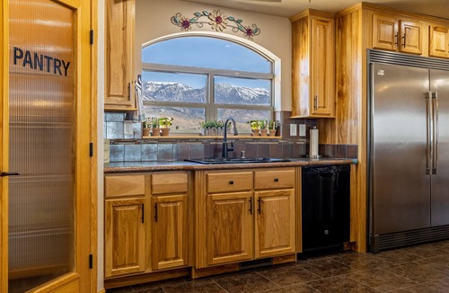 Clark House | Beartooth Retreat- space for large groups