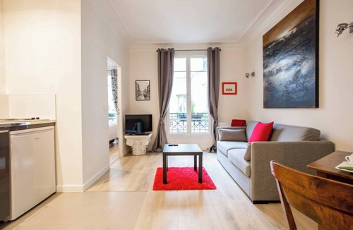 Montparnasse Apartment | Beau 2 Pieces Artiste near Saint Germain