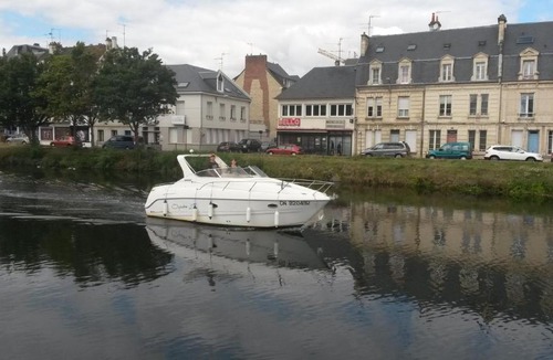 Ouistreham Boat Rental | Beau bateau Lilou 14