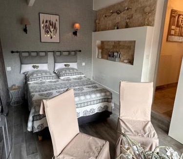 Chateauneuf-de-Gadagne House | Beau Ciel