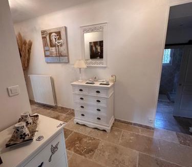 Chateauneuf-de-Gadagne House | Beau Ciel