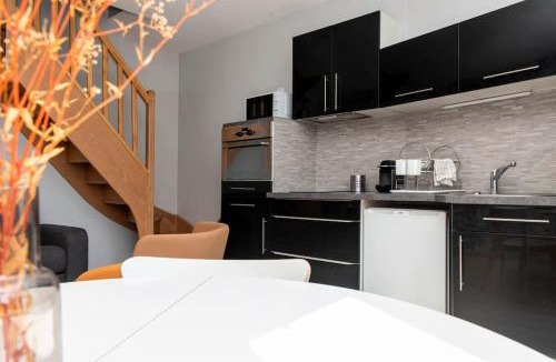 Le Beau Site Apartment | Beau duplex, proche zénith et palais des sports