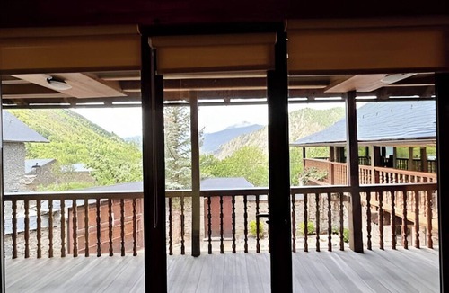 La Guingueta d'Aneu Cottage | Beautiful rural house with charm in les Valls d'Àneu.