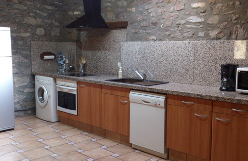 La Vall d'en Bas Villa | Beautifully Situated Villa with Private Pool - Perfect for Hiking