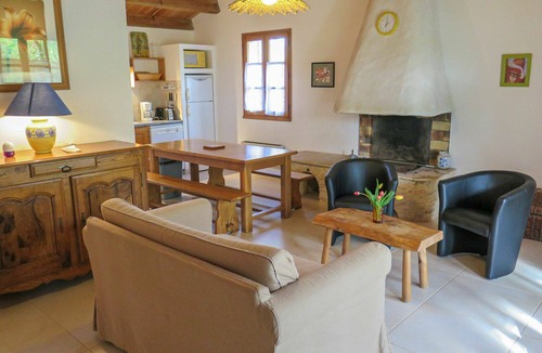 Blanquefort-sur-Briolance House | Beautiful private villa for 4 people with private pool, WIFI, TV, terrace and pets allowed