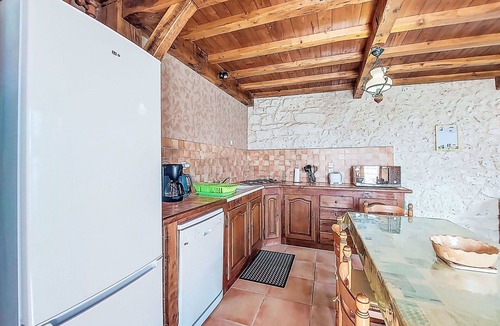 Dondas Villa | Beautiful apartment in villa for 6 people with pool, TV, terrace and panoramic view