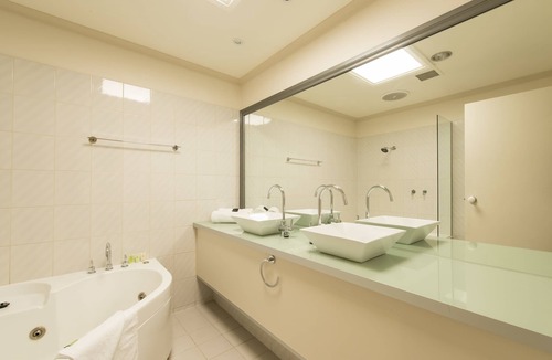 Doncaster East Hotel | Beau Monde International