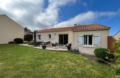 Saint-Michel-Chef-Chef House | Beau-Rivage, Villa 6 personnes, plage à 200m