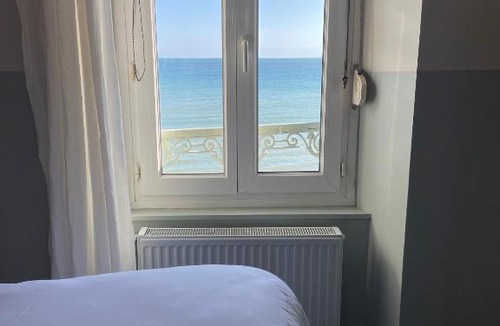 Luc-sur-Mer Hotel | Beau Rivage Hôtel-Restaurant