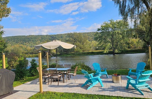 Milford House | Beau Rivage Waterfront, kayak, SUP, great fishing, swimming, fire pit, updated