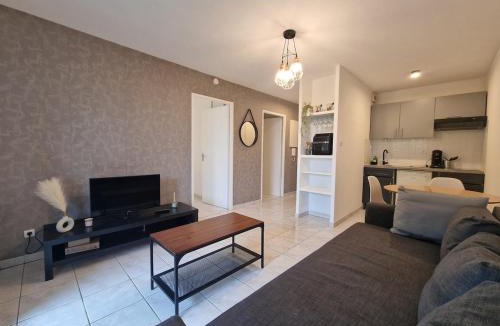 Blagnac Apartment | Beau soleil - Résidence avec Parking et piscine - Proche airport