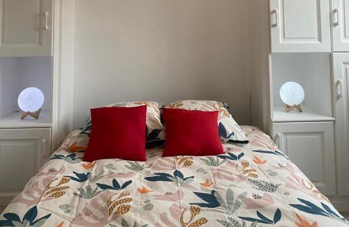 Cabourg Apartment | Beau studio accès plage, piscine, jardin, tennis, vélos, Netflix