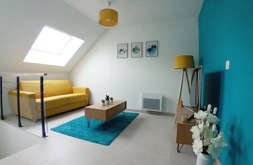 Mesigny Apartment | Beau T2 Neuf Dans une Maison Rénovée