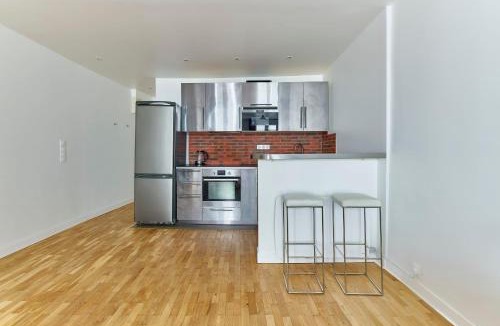 Quartier Sainte-Avoye Apartment | Beaubourg 3rd Atypical & Spacious Apartment managed by Mey Agency