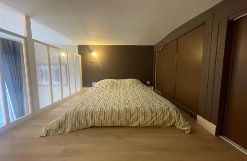 Quartier Sainte-Avoye Apartment | Beaubourg Le Marais Paris