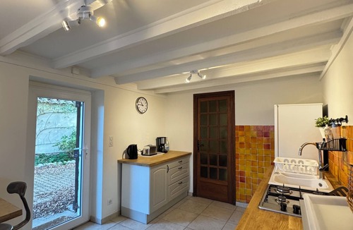 La Chapelle-de-Guinchay House | Beaujolais getaway