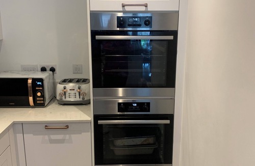 Chelmsford House | BEAULIEU PARK - SLEEPS 10 - CHELMSFORD